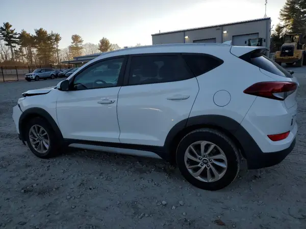 KM8J3CA40JU739275 2018 HYUNDAI TUCSON - Image 2