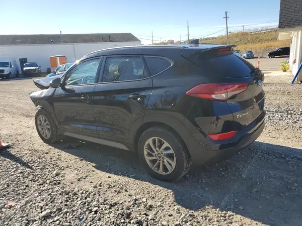 KM8J3CA40JU746775 2018 HYUNDAI TUCSON - Image 2
