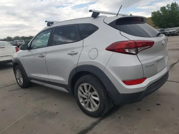KM8J3CA40JU764841 2018 HYUNDAI TUCSON - Image 2