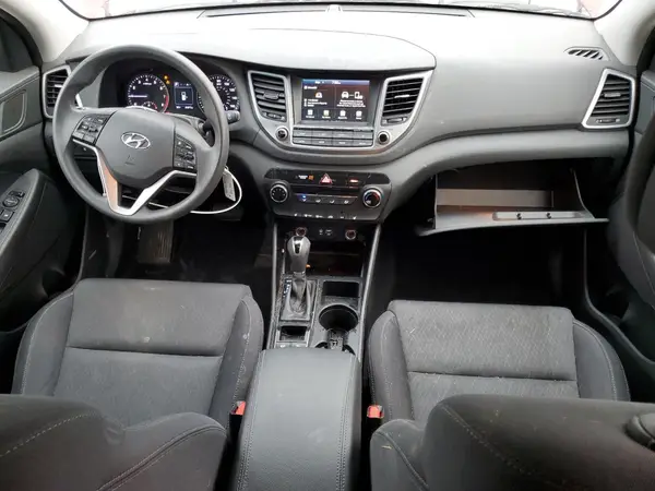 KM8J3CA40JU765455 2018 HYUNDAI TUCSON - Image 8