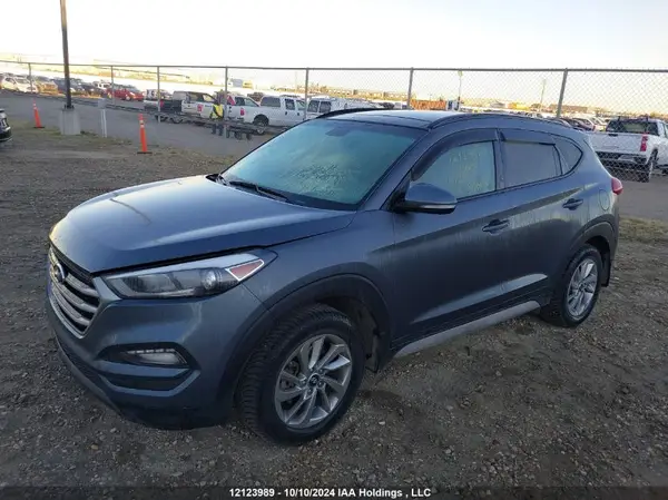 KM8J3CA40JU766203 2018 HYUNDAI TUCSON - Image 2