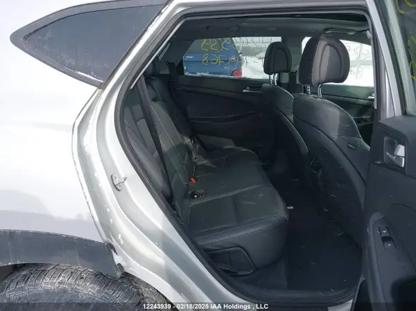 KM8J3CA40JU774768 2018 HYUNDAI TUCSON - Image 8