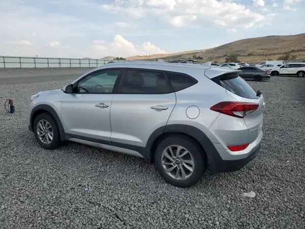 KM8J3CA40JU817036 2018 HYUNDAI TUCSON - Image 2