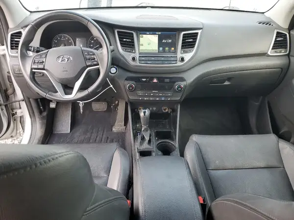 KM8J3CA40JU817036 2018 HYUNDAI TUCSON - Image 8
