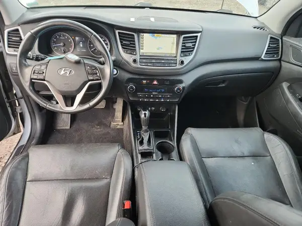 KM8J3CA40JU817344 2018 HYUNDAI TUCSON - Image 8