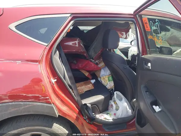 KM8J3CA40KU015085 2019 HYUNDAI TUCSON - Image 8