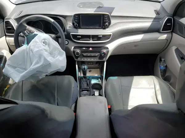 KM8J3CA40KU028760 2019 HYUNDAI TUCSON - Image 8