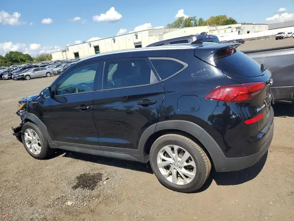 KM8J3CA40KU068255 2019 HYUNDAI TUCSON - Image 2