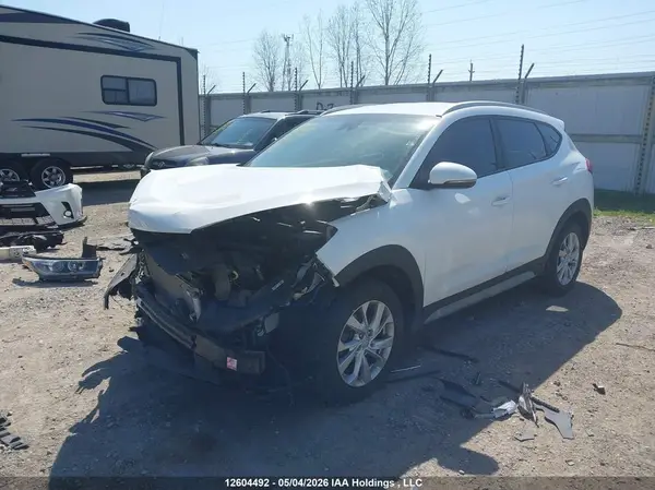 KM8J3CA40KU947125 2019 HYUNDAI TUCSON - Image 2