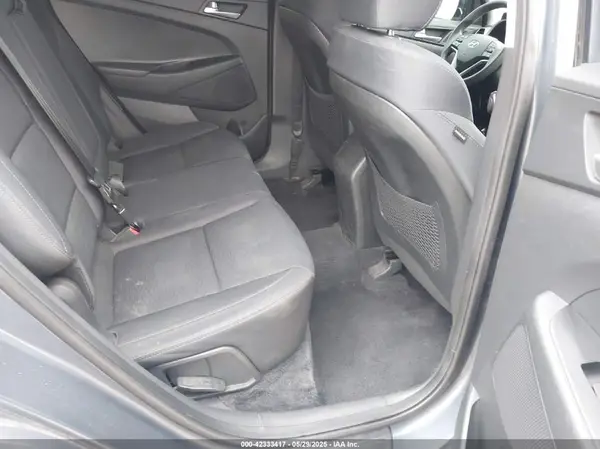 KM8J3CA40KU984658 2019 HYUNDAI TUCSON - Image 8