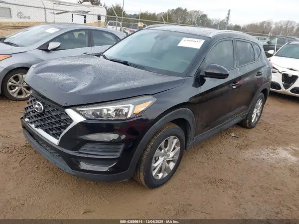 KM8J3CA40KU993151 2019 HYUNDAI TUCSON - Image 2