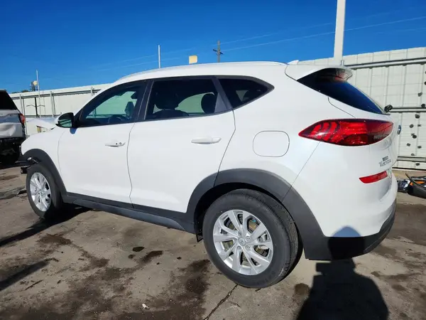 KM8J3CA40KU993408 2019 HYUNDAI TUCSON - Image 2