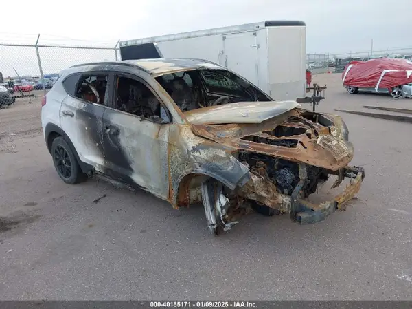 KM8J3CA40LU168406 2020 HYUNDAI TUCSON - Image 1