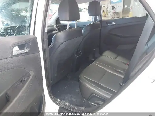 KM8J3CA40LU186811 2020 HYUNDAI TUCSON - Image 8