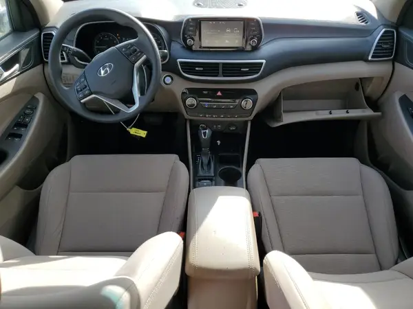 KM8J3CA40LU237742 2020 HYUNDAI TUCSON - Image 8