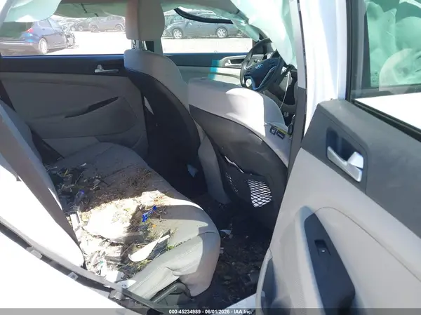 KM8J3CA40LU250877 2020 HYUNDAI TUCSON - Image 8