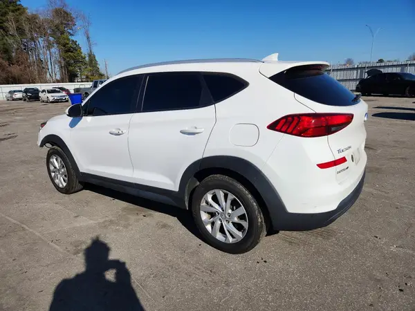 KM8J3CA40LU258283 2020 HYUNDAI TUCSON - Image 2