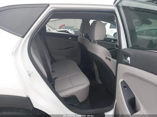KM8J3CA40MU290992 2021 HYUNDAI TUCSON - Image 8