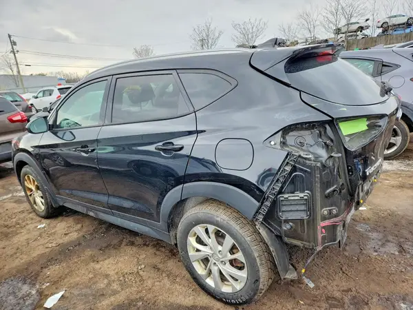 KM8J3CA40MU318404 2021 HYUNDAI TUCSON - Image 2