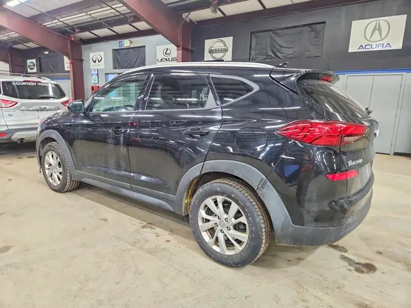 KM8J3CA40MU361432 2021 HYUNDAI TUCSON - Image 2