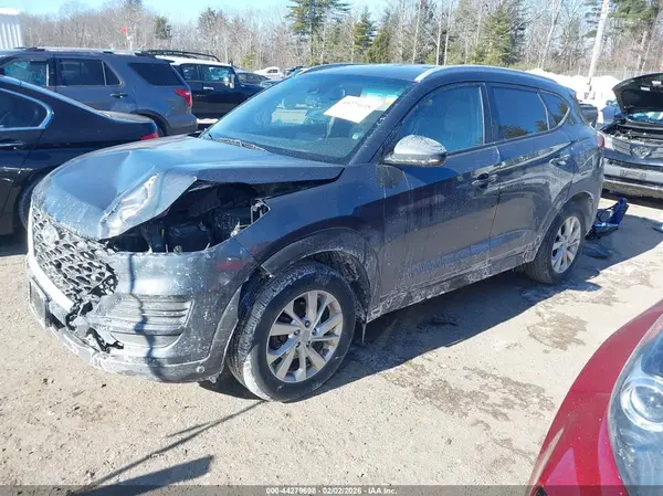 KM8J3CA40MU368476 2021 HYUNDAI TUCSON - Image 2