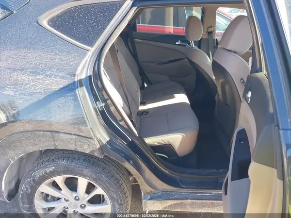 KM8J3CA40MU368476 2021 HYUNDAI TUCSON - Image 8