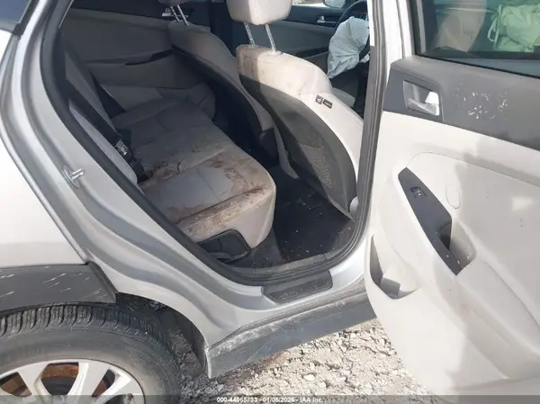 KM8J3CA40MU393295 2021 HYUNDAI TUCSON - Image 8