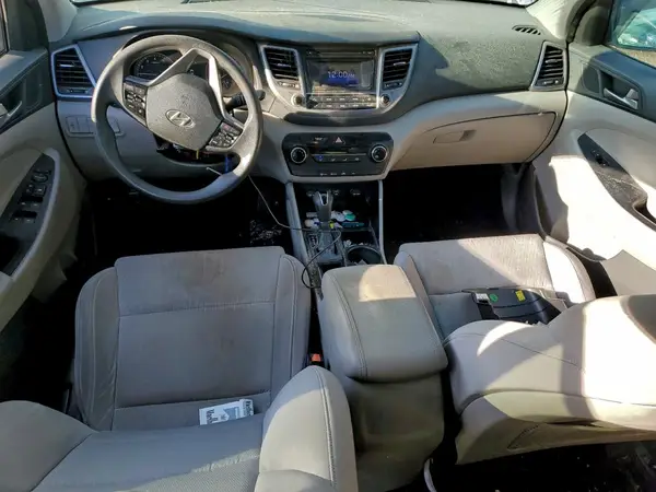 KM8J3CA41GU035241 2016 HYUNDAI TUCSON - Image 8