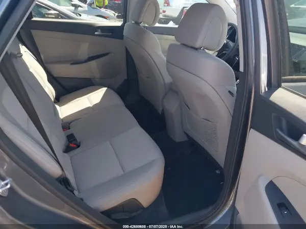 KM8J3CA41GU037118 2016 HYUNDAI TUCSON - Image 8
