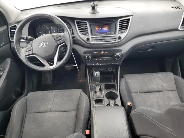 KM8J3CA41GU040925 2016 HYUNDAI TUCSON - Image 8