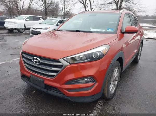 KM8J3CA41GU067185 2016 HYUNDAI TUCSON - Image 2