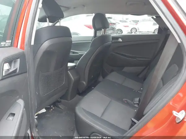 KM8J3CA41GU067185 2016 HYUNDAI TUCSON - Image 8