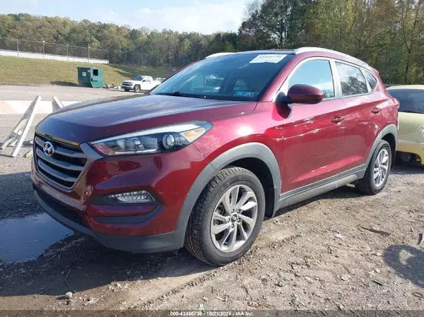 KM8J3CA41GU074170 2016 HYUNDAI TUCSON - Image 2