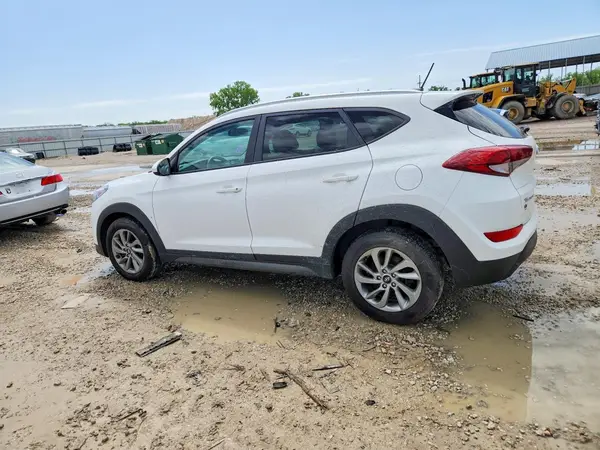 KM8J3CA41GU075092 2016 HYUNDAI TUCSON - Image 2