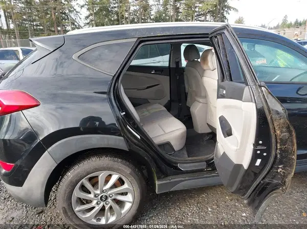 KM8J3CA41GU101299 2016 HYUNDAI TUCSON - Image 8