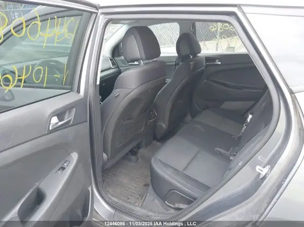 KM8J3CA41GU104686 2016 HYUNDAI TUCSON - Image 8