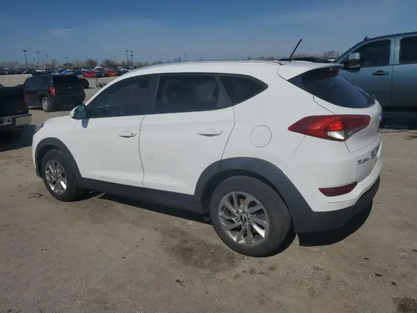 KM8J3CA41GU119978 2016 HYUNDAI TUCSON - Image 2