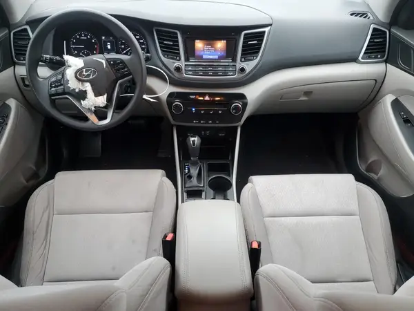 KM8J3CA41GU125277 2016 HYUNDAI TUCSON - Image 8