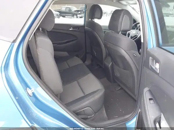 KM8J3CA41GU200821 2016 HYUNDAI TUCSON - Image 8