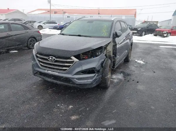 KM8J3CA41GU211933 2016 HYUNDAI TUCSON - Image 2