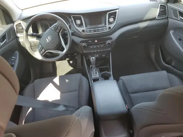 KM8J3CA41GU217831 2016 HYUNDAI TUCSON - Image 8