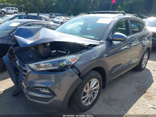 KM8J3CA41GU218252 2016 HYUNDAI TUCSON - Image 2