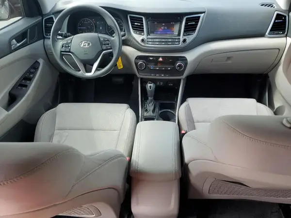 KM8J3CA41GU222107 2016 HYUNDAI TUCSON - Image 8