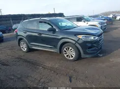KM8J3CA41GU256175 2016 HYUNDAI TUCSON