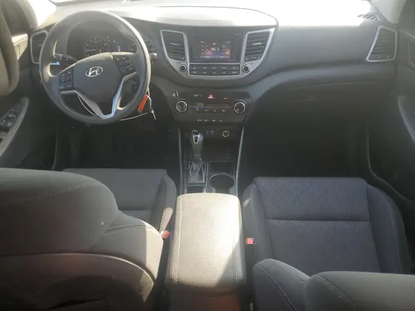 KM8J3CA41HU258347 2017 HYUNDAI TUCSON - Image 8
