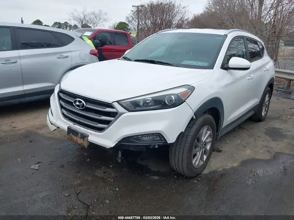KM8J3CA41HU263788 2017 HYUNDAI TUCSON - Image 2