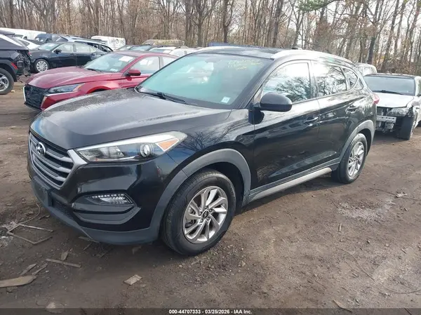 KM8J3CA41HU263824 2017 HYUNDAI TUCSON - Image 2