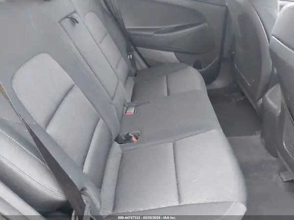 KM8J3CA41HU263824 2017 HYUNDAI TUCSON - Image 8