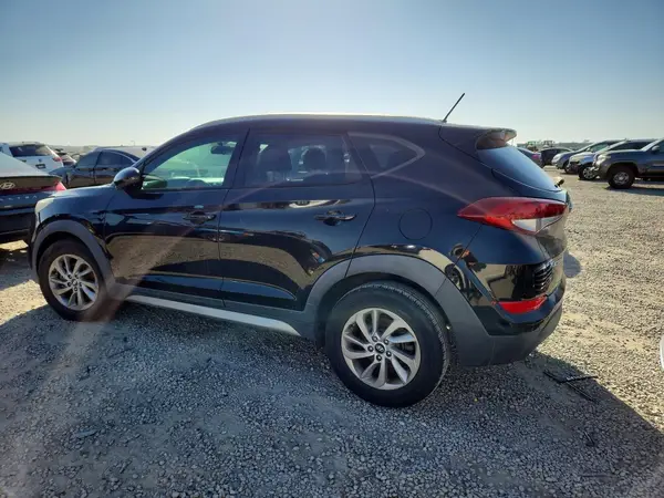 KM8J3CA41HU287802 2017 HYUNDAI TUCSON - Image 2