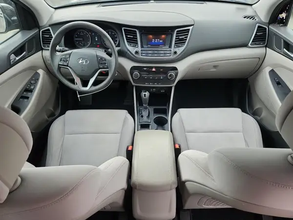 KM8J3CA41HU289744 2017 HYUNDAI TUCSON - Image 8